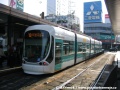 Vůz 5105 řady GreenMoverMax nabírá cestující v zastávce Hiroshima Station | 30.10.2008
