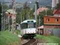 Vůz T2R ev.č.18 vypravený na linku 5 klesá k zastávce Nová Ruda, která byla donedávna výhybnou... | 13.9.2011