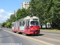 Vůz SGP E1 ev.č.185 (ex DP Vídeň ev.č.4707 z roku 1969) míří na lince 2 k zastávce Szent Anna tér. | 26.6.2014