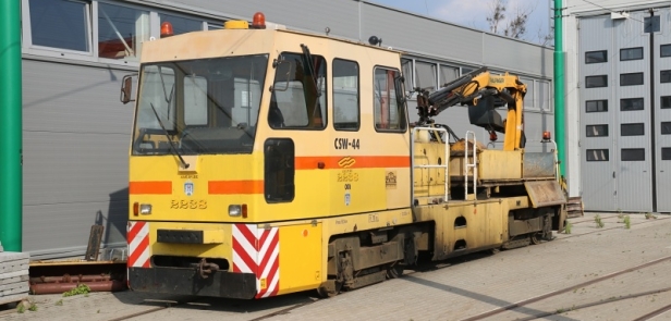 Pracovní vůz #2238 pro údržbu kolejí ve vozovně Franowo. | 25.6.2016