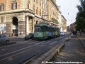 Piazza Vittorio Emanuele II, tramvajový vůz TAS Stanga opatřený polopantografem směřuje ke Stazione Termini. | duben 2010