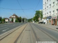 Přímý úsek tramvajové tratě v ulici U Plynárny před zastávkami Chodovská.