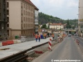 Betonová deska připravená pro pokládku kolejí tramvajové tratě. | 17.5.2011
