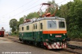 Muzejní lokomotiva E422.0003 (100.003) odstoupila od osobního vlaku v Bechyni, aby objela odstavené vozy a po připojení na druhé straně se mohla vydat na zpáteční cestu do Tábora. | 16.9.2017
