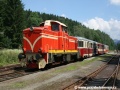 Lokomotiva T426.003 dosunula do stanice Kořenov historický vlak ve složení M240.0057+020 529-8+820 056-0. | 26.7.2008