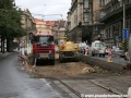 Práce na spodku tramvajové tratě v Křížovnické ulici u zastávky Staroměstská. | 8.7.2011