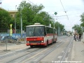 Autobus Karosa B 741.1922 ev.č.6135 vypravený na linku 174 klesá po tramvajové trati v ulici Milady Horákové k zastávce Prašný most | 16.5.2010