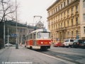 Vůz T3.1 ev.č.6092 vypravený na linku 11 stoupá od Muzea k zastávce I.P.Pavlova. | 1.12.2001