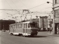 Vůz T3 ev.č.6360 vypravený na linku 24 míří od křižovatky u Hlávkova mostu k zastávce před Negrelliho viaduktem. | 10.4.1976