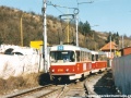 Souprava vozů T3 #6780+6781 vypravená na linku 14 opouští splítkový úsek při jízdě k zastávce Trojská. | 22.3.2003