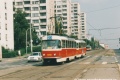 Souprava vozů T3 ev.č.6868+6875 vypravená na odkloněnou linku 23 již leští koleje Evropské ulice s přidanou informací pro cestující, že jde o linku X-A. Plnohodnotnou linkou X-A se vlaky stanou až od 2. září 2002. | 23.8.2002