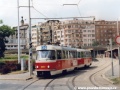 Souprava vozů T3 ev.č.6907+6909 vypravená na linku náhradní dopravy 34 vyjíždí z terminálu Vltavská k Pražské tržnici. | 20.6.2003
