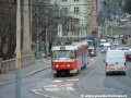 Přes původní most převádějící Svatovítskou ulici nad železničními kolejemi míří k Prašnému mostu souprava vozů T3SUCS ev.č.7034+T3 ev.č.6876 vypravená na linku 26. | 19.12.2006