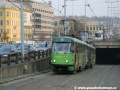Souprava vozů T3M ev.č.8038+8032 vypravená na linku 8 stoupá z podjezdu Těšnov na Hlávkův most | 30.3.2007
