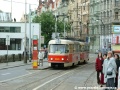 Souprava vozů T3M ev.č.8040+8041 vypravená na linku 22 stanicuje v zastávce Jiráskovo náměstí | 16.5.2004