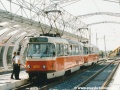 Souprava vozů T3R.P ev.č.8225+8228 v nástupní zastávce Sídliště Barrandov. | 17.9.2003