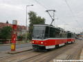 Souprava vozů T6A5 ev.č.8621+8622 vypravená na linku 22 stanicuje v zastávce Malý Břevnov do centra v její původní poloze. | 29.8.2008