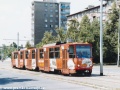 Vůz KT8D5 ev.č.9005 vypravený na linku 19 uhání k zastávce Sídliště Hloubětín. | 16.7.2003