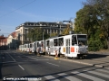 Souprava spřažených vozů KT8D5 #9020+9039 na lince náhradní dopravy X vyčkává v zastávce Karlovo náměstí na odjezd směr I.P.Pavlova. | 29.10.2010