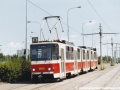 Vůz KT8D5 ev.č.9022 vypravený na linku 3 opustil smyčku Lehovec a míří k zastávce Sídliště Hloubětín. | 16.7.2003