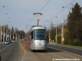 Do zastávky Nad Džbánem přijíždí vůz Škoda 14T ev.č.9130 vypravený na linku 20. | 16.4.2010