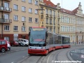Vůz Škoda 15T ev.č.9244 vypravený na linku 17 zatahuje Táborskou ulicí do vozovny Pankrác. | 8.1.2012