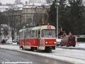 Sněhový pluh motolské vozovny T3M ev.č.5413 provádí zimní údržbu tratě u Podolské vodárny. | 15.12.2010