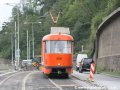 Pracovní vůz T3 ev.č.5521 projíždí křižovatkou u Letenského tunelu během tzv. předkolaudace pro potřeby DP Praha. | 16.8.2007