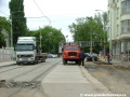 Skládání kolejové konstrukce křižovatky Hradčanská do Badeniho ulice