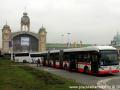 Dvoukloubový autobus Van Hool AGG 300 se představil též návštěvníkům v rámci veletrhu Czechbus na výstavišti v Holešovicích. {22.11.2016}