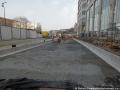 Vznikající těleso budoucí tramvajové trati podél Legerovy ulice ohraničené L profily. | 09.03.2026