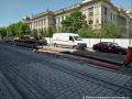 Přechod přes tramvajové koleje mezi protisměrnými zastávkami Škrétova je vydlážděn přesnou žulovou dlažbou, která je využita již na např. v Muzejní oáze. | 30.05.2026