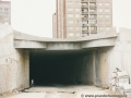 Hrubá stavba portálu podjezdu od zastávky Poliklinika Barrandov ústící k zastávce Chaplinovo náměstí. | 5.4.2003