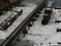 Část kolejí nad podchodech nemohla být uložena na pražce, ale byla zřízena metodou w-tram. | 16.2.2010
