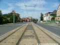 Přejezd tramvajové tratě na úrovní vyústění Haberfeldovy ulice.