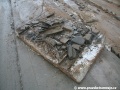 Víte, že přes tento panel se den předtím jezdilo? Ano, takto vypadá panel BKV vyndaný po zahájení rekonstrukce Bělohorské ulice u zastávky Malovanka | 3.2.2010