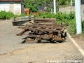 Rozložená pravá povrchová spojka Californien v areálu vrchní stavby ve vozovně Hloubětín | 17.7.2006