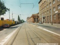 Prostor zastávek Mostárna, v pozadí areál budov ČKD. | 30.7.1995