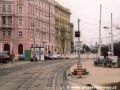 Celkový pohled na prostor zrušené tramvajové zastávky Těšnov se stanovištěm dispečera a světelnou signalizací | 14.12.2002