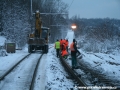 Hans Wendel mezitím vyměňuje kolejnicové pásy v přímém úseku směrem k Ohradě. | 30.11.2010