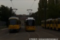Večerní ruch na smyčce Virchowstrasse. Linka M8 obsazena soupravou vozů KT4D #6004+6094 a vozem BVG GT6Zo #2204. | 28.9.2017