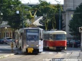 Linka 5 a linka 2 sa míňajú na Radlinského ulici. | 3.7.2012