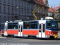 Linka 5 s vozmi 7947+7948 prichádza na Šafárikove námestie. | 5.7.2012