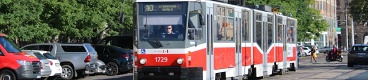 Konečně také nějaká fotografie ze střední koleje v Benešově ulici. Vůz KT8D5N #1729 míří na lince 10 na Stránskou skálu. | 1. 10. 2024