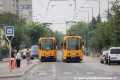 V zastávce Szerencs utca / Bánkút utca se míjí vozy Duewag TW6000 ev.č.1518 a 1509 vypraven na linku 69. | 24.6.2014