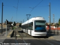 Vůz CA 05 stanicuje ve směru do centra v zastávce Caracalla. Na snímku je zřejmá vzájemná poloha zrušeného nádraží a nové tramvajové zastávky. | 27.7.2010