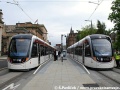 Nástupiště tu mají mimo centrum klasická a v centru ostrovní. Tramvajáci si tu pak musí dávat sakra bacha, aby otevřeli správné dveře. | 13.-15.6.2014