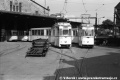 Motorové vozy #34 a 35 tvořící soupravy s vlečnými vozy ve vozovně. | 31.8.1981