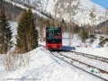 Vůz ev.č.1 pozemní lanové dráhy Starý Smokovec-Hrebienok opouští výhybnu a stoupá na Hrebienok. | 29.1.2012