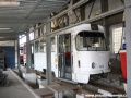 Na voze T3 ev.č.401 probíhá instalace odbavovacího systému. | 7.8.2007
